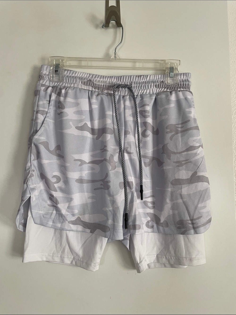 Sport Gym Shorts & Fitted Liner Elastic Waist Gray White Camo NWOT